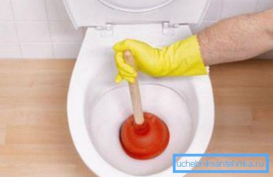 The plunger is a great tool for cleaning sewer pipes