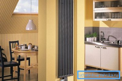 Vertical battery installed in narrow niche Vertical battery installed in narrow niche