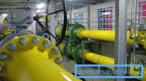 The weight of 1 meter of pipe 219x10 is so great that even the construction of support systems for communications is regulated by special instructions.