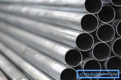 The weight of a round steel pipe depends largely on the thickness of its walls. The weight of a round steel pipe depends largely on the thickness of its walls.