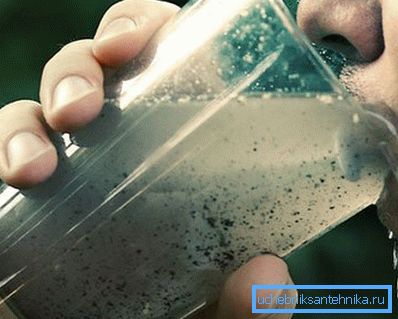 Water can have an unpleasant smell and be turbid. Water can have an unpleasant smell and be turbid.