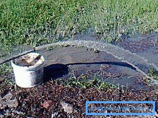 Water is drained as far as possible from the structure. Water is drained as far as possible from the structure.