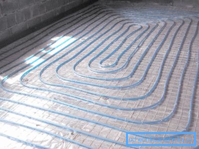 Radiant floor heating - efficient heating without bulky batteries Radiant floor heating - efficient heating without bulky batteries