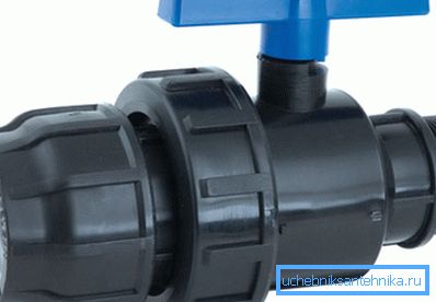 Here is a compression fitting designed for the tight connection of two pipes. Here is a compression fitting designed for the tight connection of two pipes.