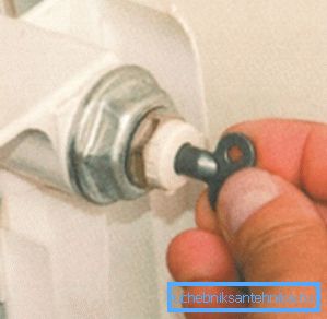 Air can be blown through the taps of Mayevsky