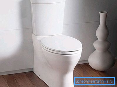 The ability to install close to the wall - a very big plus for small bathrooms The ability to install close to the wall - a very big plus for small bathrooms