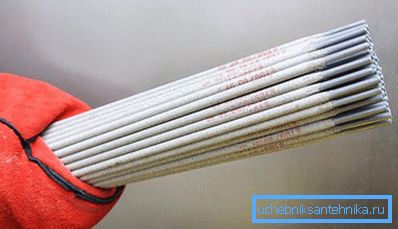 Suitable electrodes are selected. Suitable electrodes are selected.