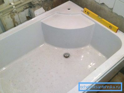 We expose the bowl on the level. We expose the bowl on the level.