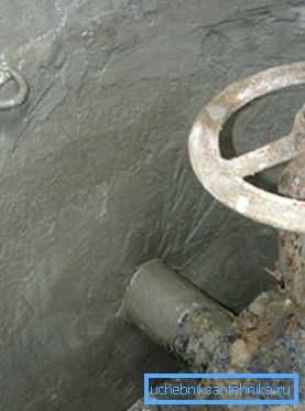 Gate valve on the water main. Gate valve on the water main.