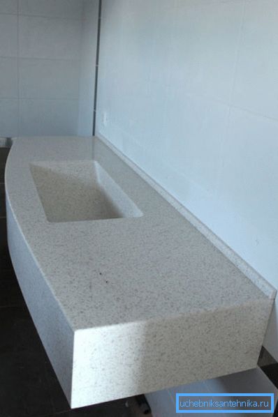 The tank fixed on a wall from an artificial stone The tank fixed on a wall from an artificial stone