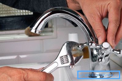 Replacing the tap on the sink Replacing the tap on the sink