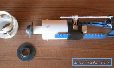 Replacing gaskets on a modern drain valve. Replacing gaskets on a modern drain valve.