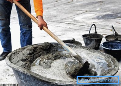 Mixing cement mortar Mixing cement mortar