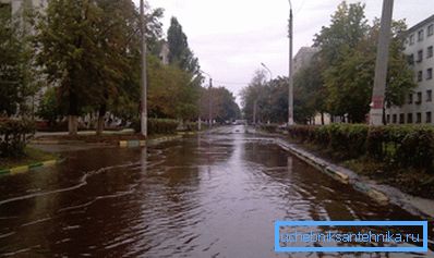 The reduced diameter of the stormwater leads to quite predictable consequences. The reduced diameter of the stormwater leads to quite predictable consequences.
