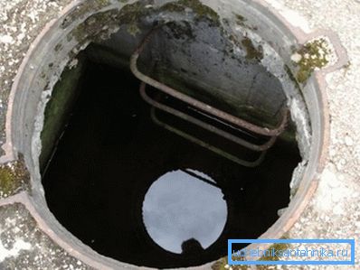 Flooded inspection pit mine Flooded inspection pit mine