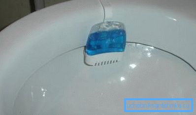 Here you can clearly see how to fix the hygienic unit for the toilet. Here you can clearly see how to fix the hygienic unit for the toilet.